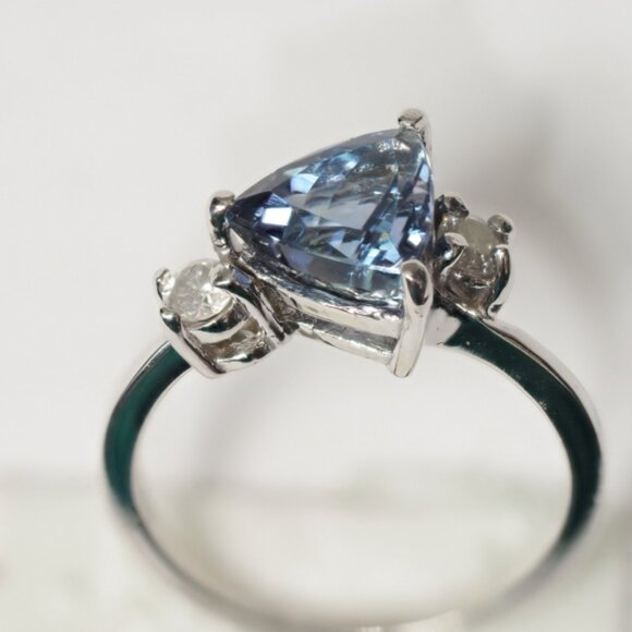 14K White Gold Diamond & Blue Trillion Cut Tanzanite Ring. Real Gemstones! - Picture 2 of 12